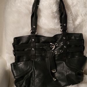 B. Makowsky leather purse